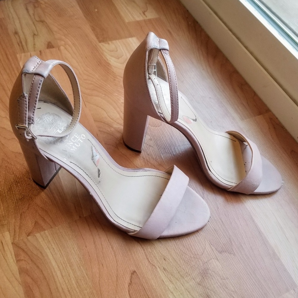 Vince Camuto Light Blush Heels Size 7